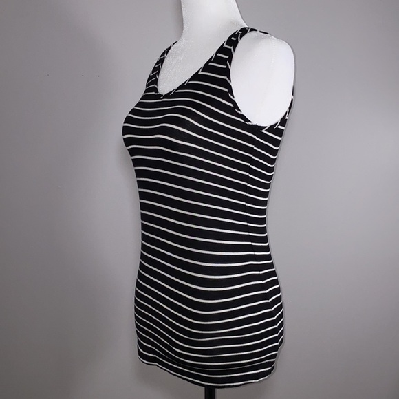Reitmans Tank Top Reversible Striped Black and White - Picture 8 of 14